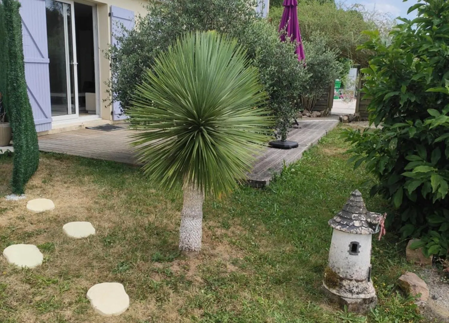 Holiday home Gite En Bord De Lac Saint-Gerons